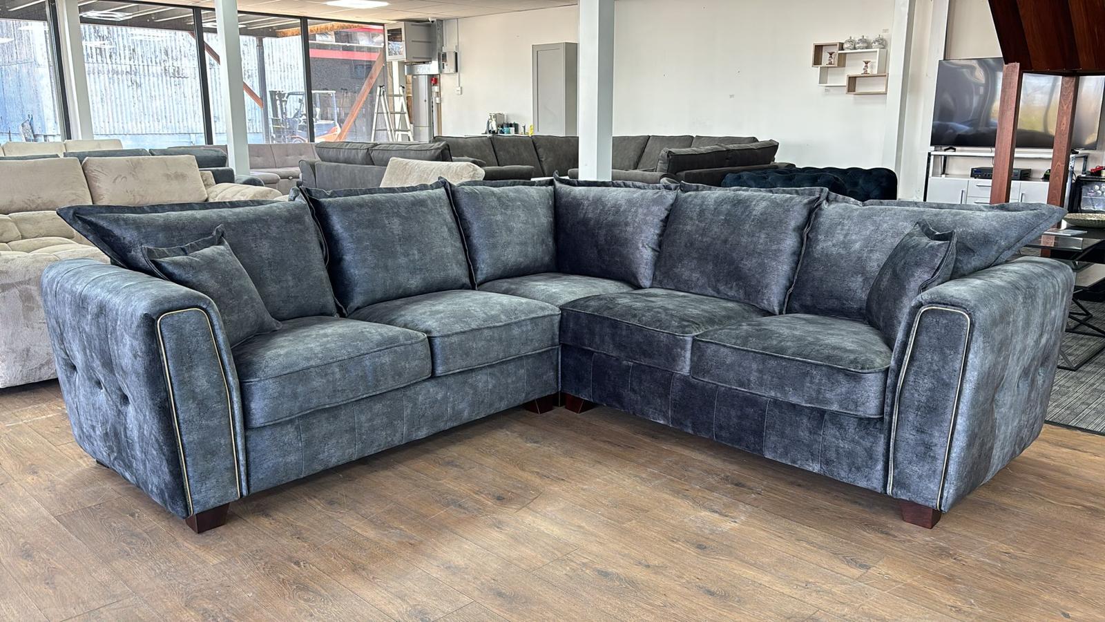 Slowmo Sofa Black Large Corner